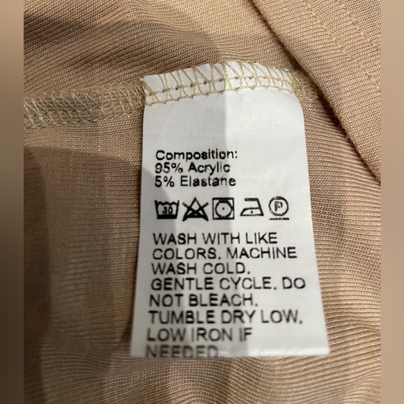 🇨🇦6 for $25🇨🇦 Turtle Neck Tops - Picture 4 of 4